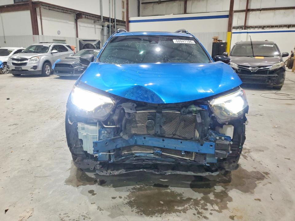 68947196 :رقم المزاد ، JTMJFREV4HJ153336 vin ، 2017 Toyota Rav4 مزاد بيع