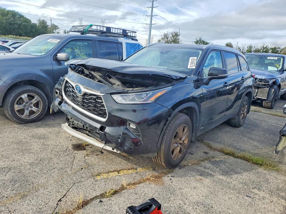 69046676 :رقم المزاد ، 5TDABRCH6PS583072 vin ، 2023 Toyota Highlander مزاد بيع