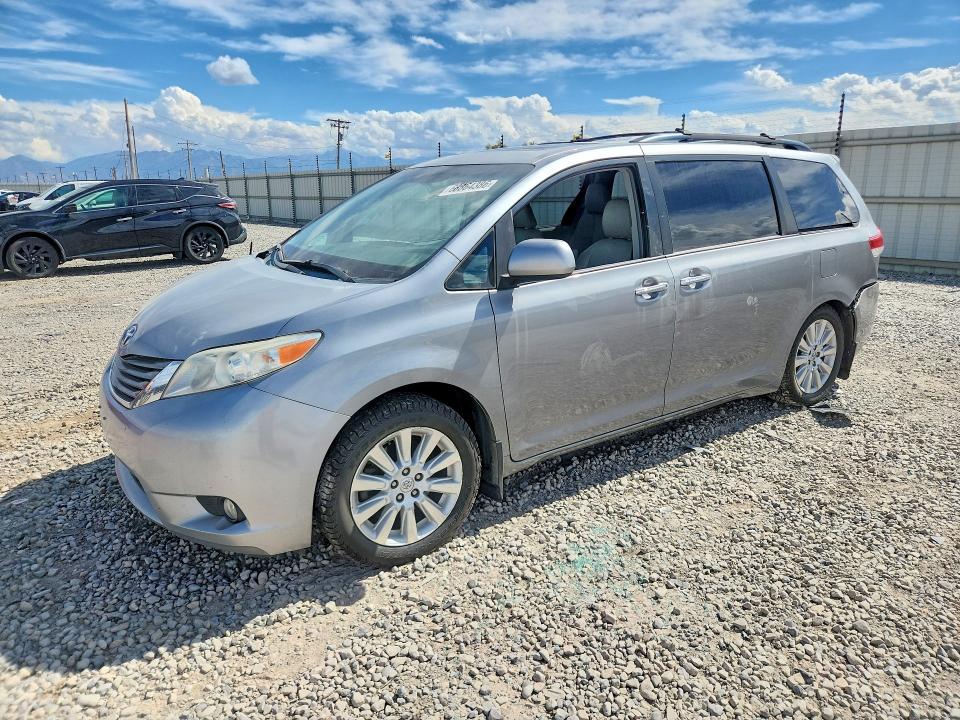 Aukcja sprzedaży 2013 Toyota Sienna, vin: 5TDDK3DC9DS056748, numer aukcji: 68864386