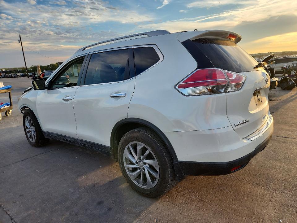 2015 Nissan Rogue მანქანა იყიდება აუქციონზე, vin: 5N1AT2MT8FC806330, აუქციონის ნომერი: 70652406