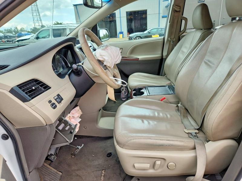 Продаж на аукціоні авто 2013 Toyota Sienna, vin: 5TDYK3DC1DS397210, номер лоту: 67985726