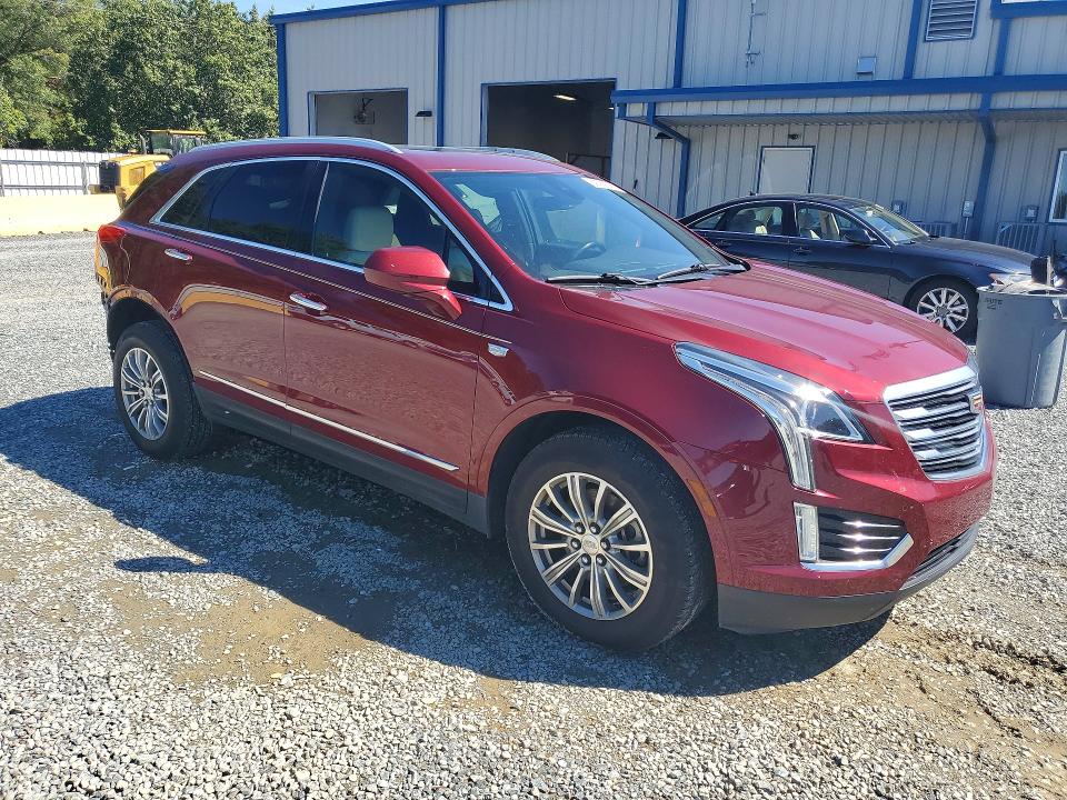 69769366 :رقم المزاد ، 1GYKNDRS2JZ242933 vin ، 2018 Cadillac Xt5 مزاد بيع