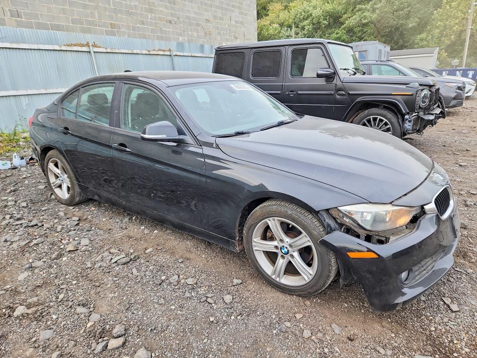 68669206 :رقم المزاد ، WBA3B1G5XENS77745 vin ، 2014 Bmw 320 مزاد بيع