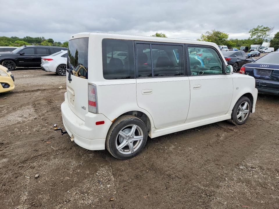 70451416 :رقم المزاد ، JTLKT324X50197952 vin ، 2005 Scion Xb مزاد بيع