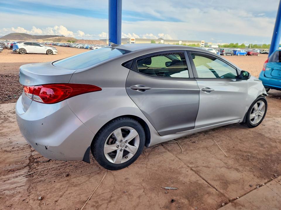 2013 Hyundai Elantra მანქანა იყიდება აუქციონზე, vin: 5NPDH4AE0DH259317, აუქციონის ნომერი: 69948406