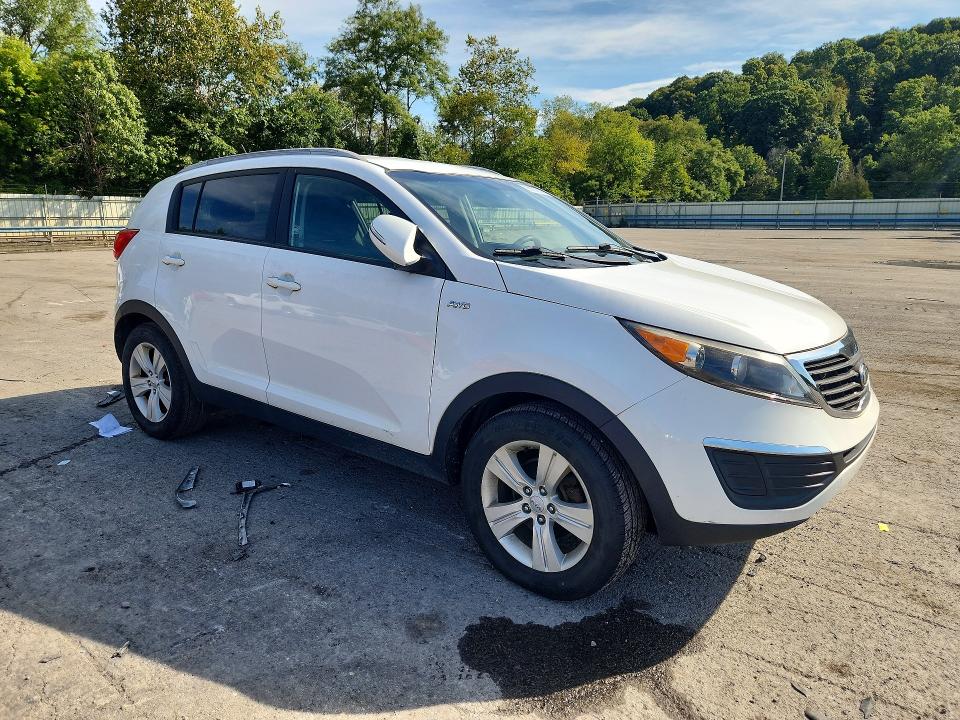 2011 Kia Sportage მანქანა იყიდება აუქციონზე, vin: KNDPBCA29B7163928        , აუქციონის ნომერი: 68852886