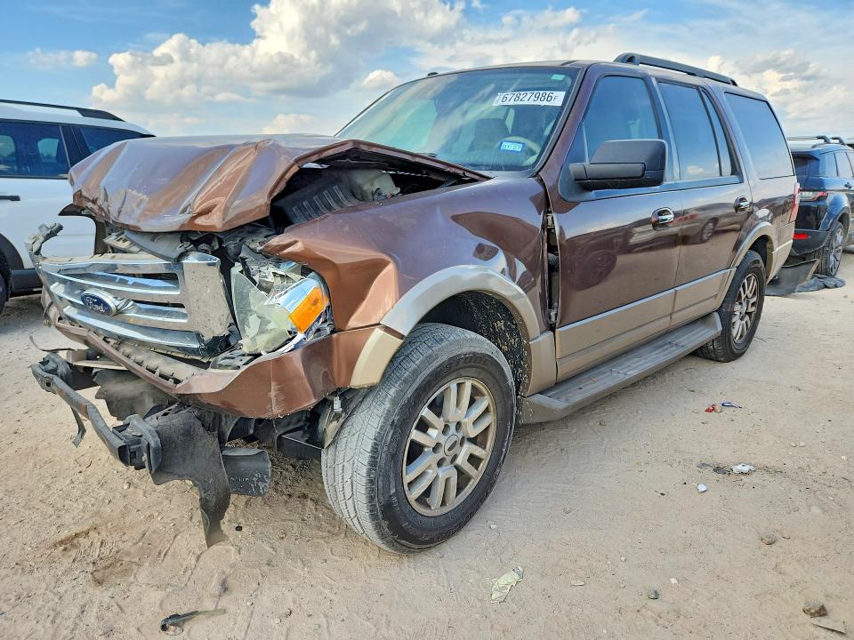 67827986 :رقم المزاد ، 1FMJU1H53BEF50082 vin ، 2011 Ford Expedition مزاد بيع