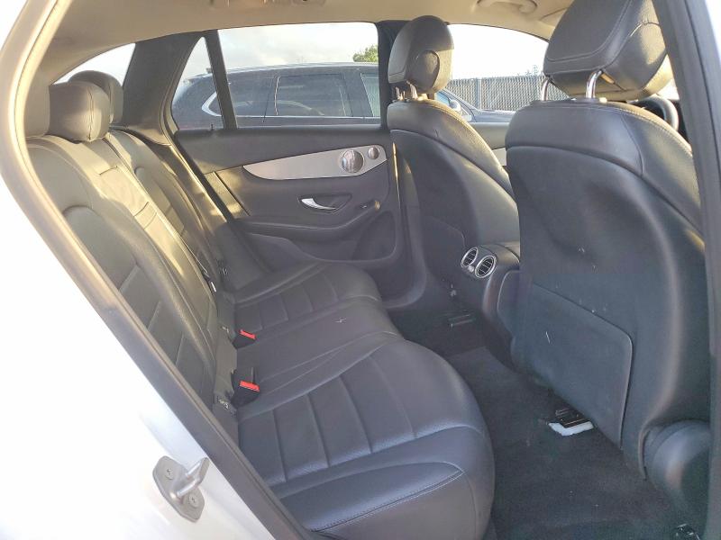 70262786 :رقم المزاد ، W1N0GBDB3LFB25398 vin ، 2020 Mercedes-benz Glc مزاد بيع