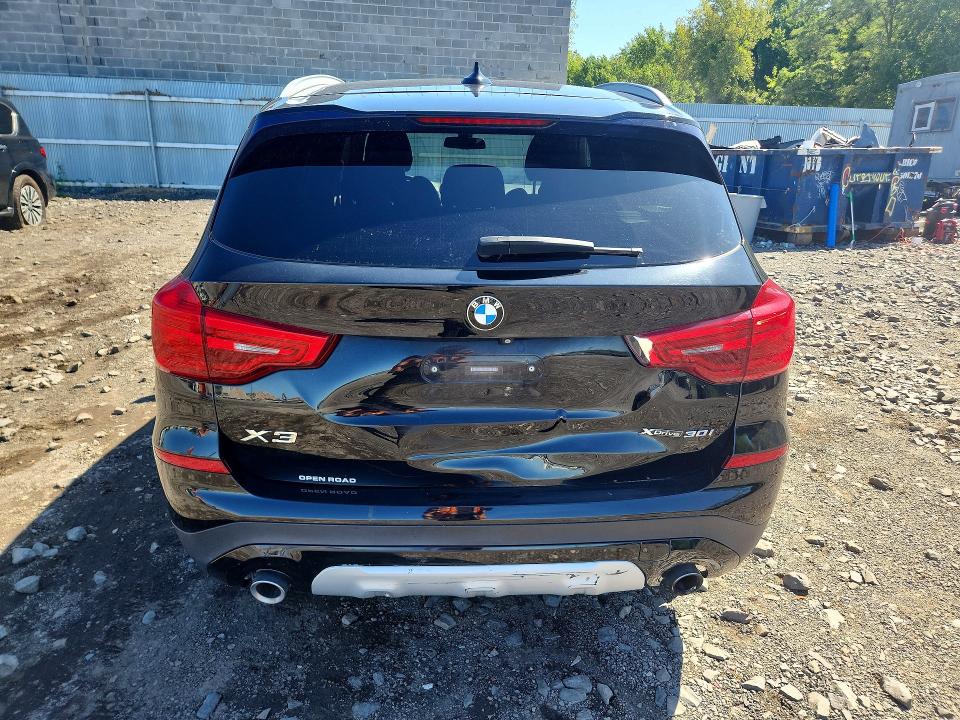 Продаж на аукціоні авто 2018 Bmw X3, vin: 5UXTR9C59JLD71738, номер лоту: 68590186
