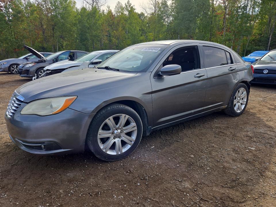 Продаж на аукціоні авто 2013 Chrysler 200, vin: 1C3CCBBB7DN605905, номер лоту: 67684046