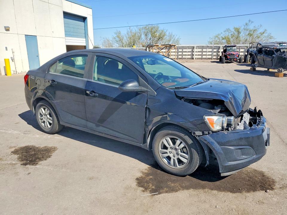 68226596 :رقم المزاد ، 1G1JC5SH7G4171531 vin ، 2016 Chevrolet Sonic مزاد بيع