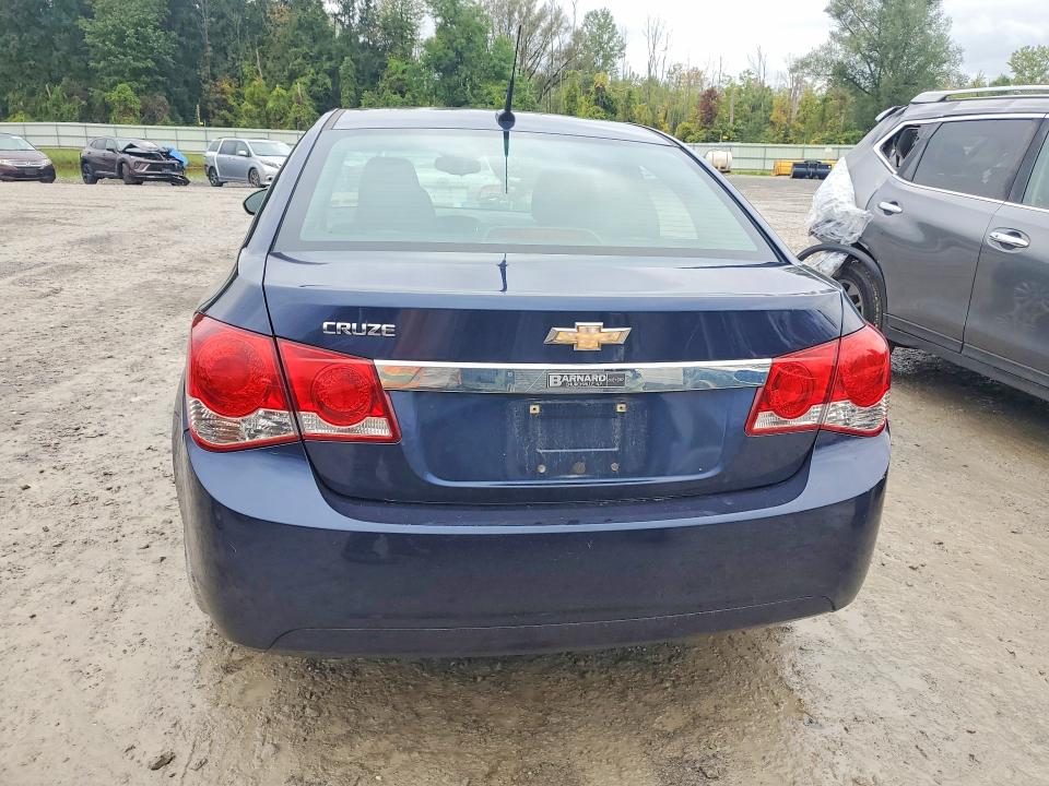 2011 Chevrolet Cruze მანქანა იყიდება აუქციონზე, vin: 1G1PC5SH2B7245956, აუქციონის ნომერი: 70144206