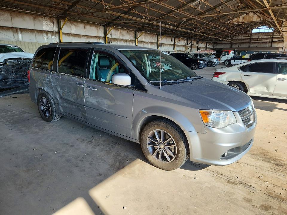 67447826 :رقم المزاد ، 2C4RDGCG1HR774045 vin ، 2017 Dodge Grand Caravan مزاد بيع