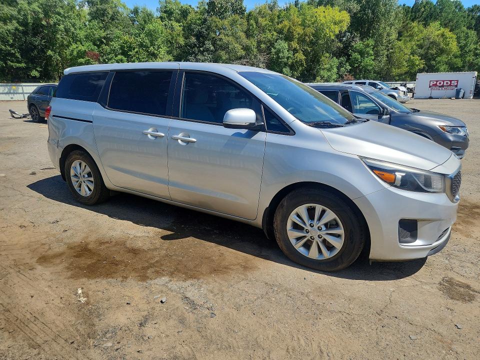 67381826 :رقم المزاد ، KNDMA5C12H6263261 vin ، 2017 Kia Sedona مزاد بيع
