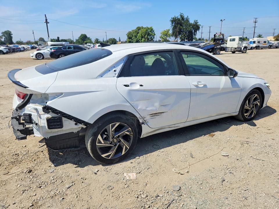 70819976 :رقم المزاد ، KMHLM4DG8SU045985 vin ، 2025 Hyundai Elantra مزاد بيع