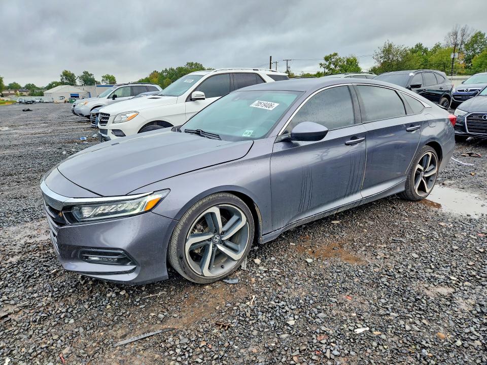 Auction sale of the 2020 Honda Accord, vin: 1HGCV1F32LA134577, lot number: 70519406