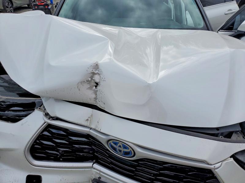 Продаж на аукціоні авто 2023 Toyota Highlander Hybrid, vin: 5TDKBRCHXPS579840, номер лоту: 68678336