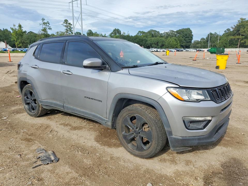 2018 Jeep Compass მანქანა იყიდება აუქციონზე, vin: 3C4NJCBB0JT318322, აუქციონის ნომერი: 65048576