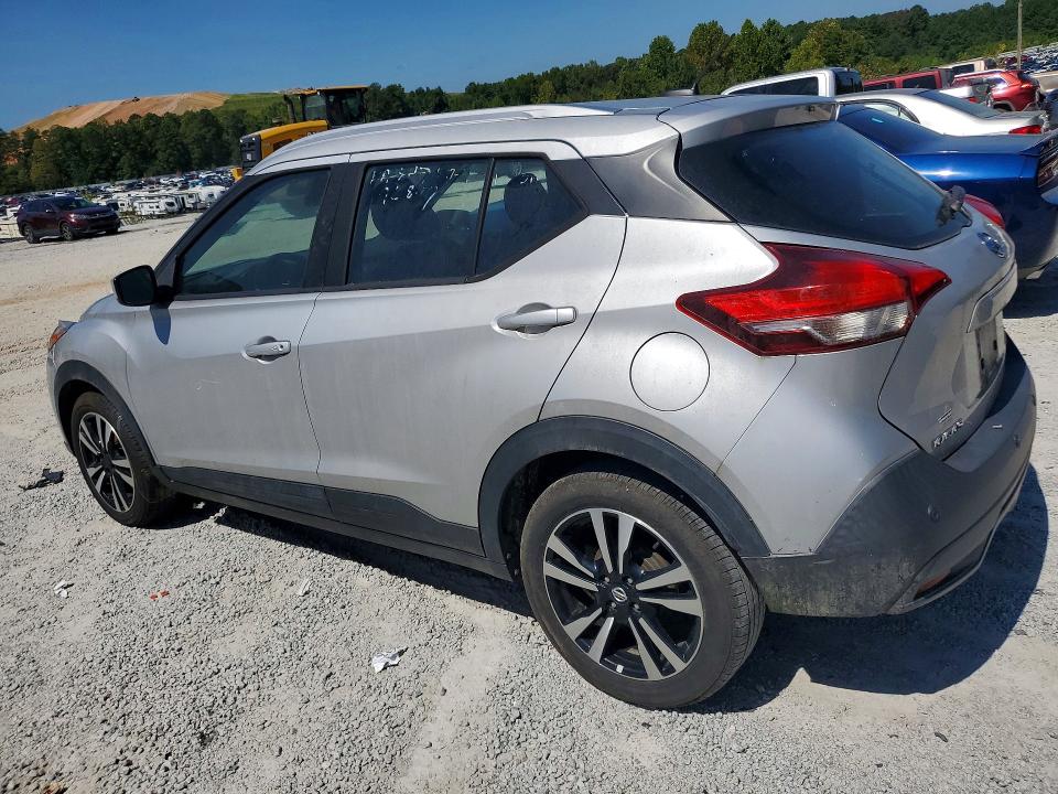 68476166 :رقم المزاد ، 3N1CP5CV9LL479123 vin ، 2020 Nissan Kicks مزاد بيع