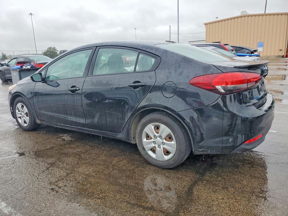 69423466 :رقم المزاد ، 3KPFL4A78JE194984 vin ، 2018 Kia Forte مزاد بيع