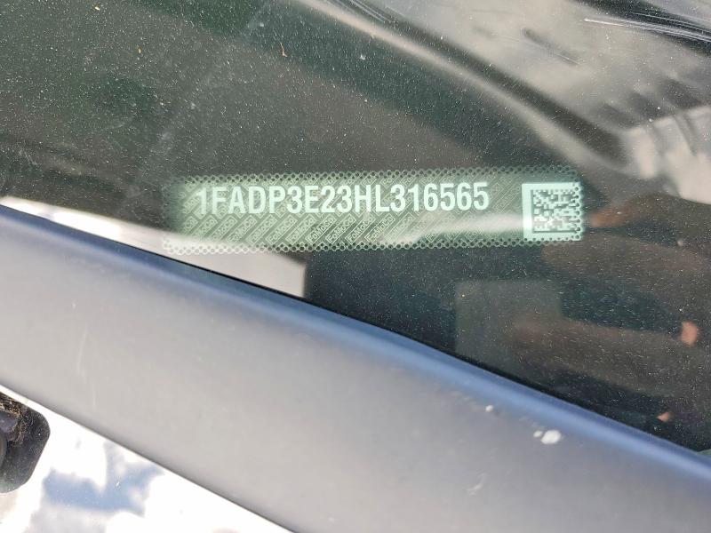 70185466 :رقم المزاد ، 1FADP3E23HL316565 vin ، 2017 Ford Focus مزاد بيع