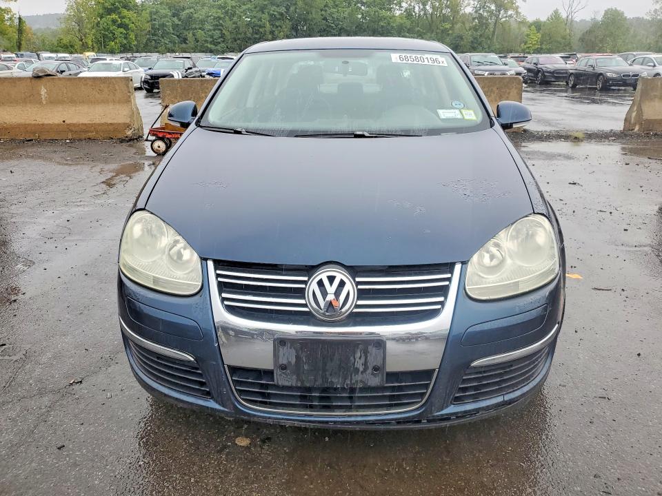 68580196 :رقم المزاد ، 3VWRZ71K08M103740 vin ، 2008 Volkswagen Jetta مزاد بيع