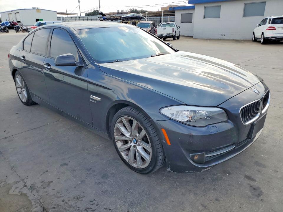 70286696 :رقم المزاد ، WBAFU7C53BC870449 vin ، 2011 Bmw 535 مزاد بيع