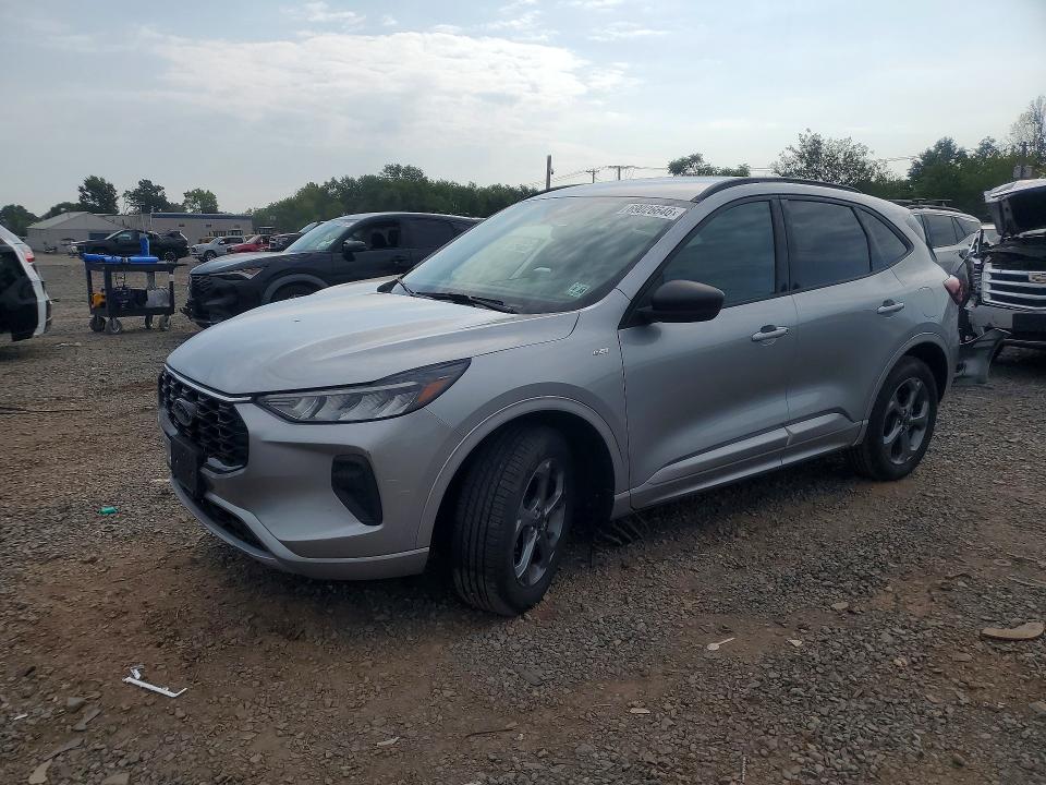69026646 :رقم المزاد ، 1FMCU9MN8PUA00967 vin ، 2023 Ford Escape مزاد بيع