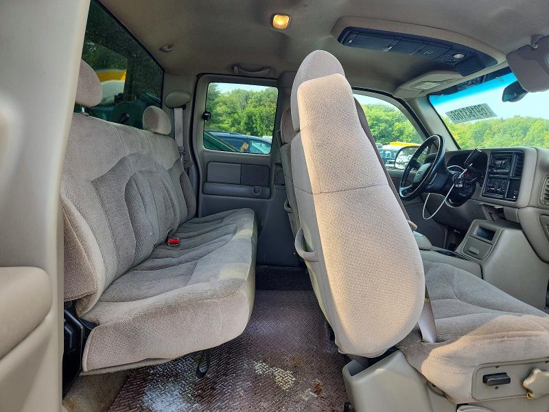 69193166 :رقم المزاد ، 2GTEK19T011188379 vin ، 2001 Gmc New Sierra مزاد بيع