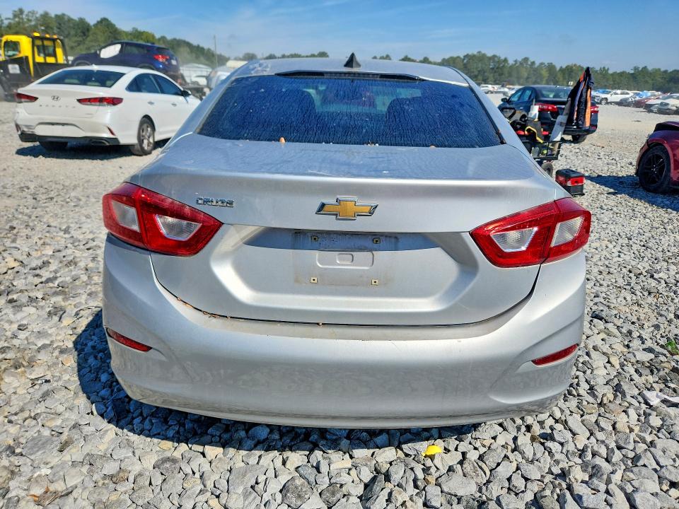 Продажа на аукционе авто 2017 Chevrolet Cruze, vin: 1G1BC5SM6H7124086, номер лота: 71022246