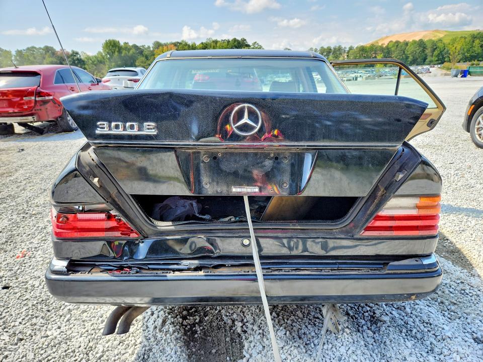 Продажа на аукционе авто 1992 Mercedes-benz 300, vin: WDBEA30E2NB577543, номер лота: 69936096