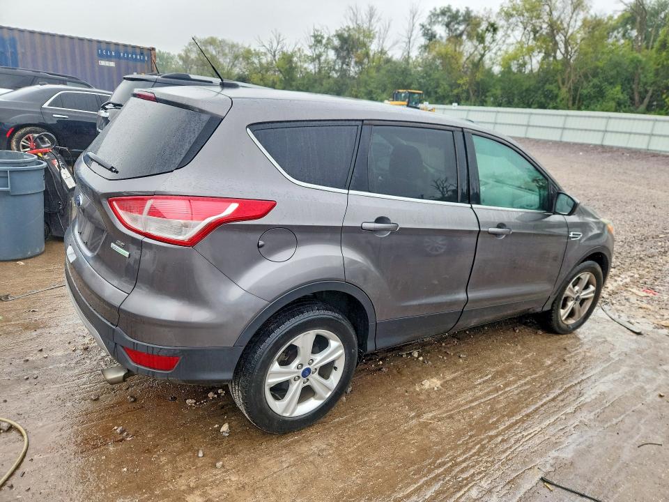 2014 Ford Escape მანქანა იყიდება აუქციონზე, vin: 1FMCU0GX3EUB46943, აუქციონის ნომერი: 69570506