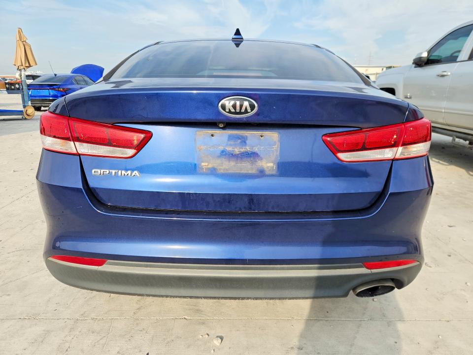 70122596 :رقم المزاد ، 5XXGT4L31HG172471 vin ، 2017 Kia Optima مزاد بيع