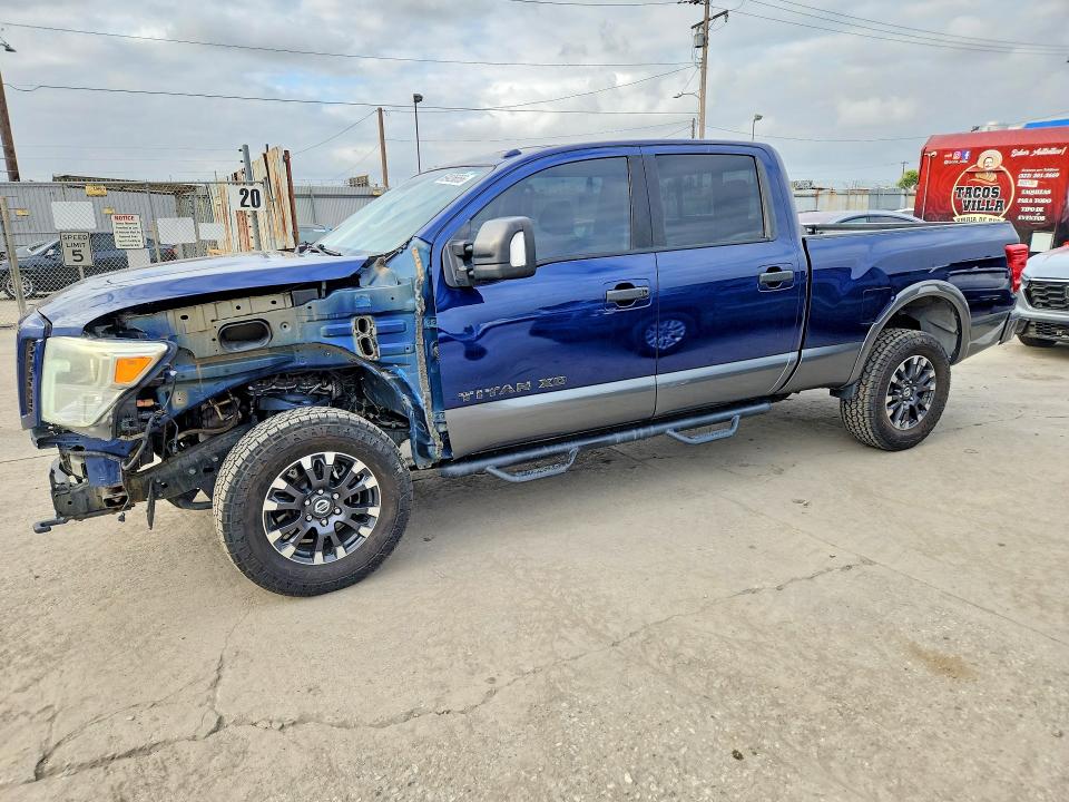 Продажа на аукционе авто 2016 Nissan Titan Xd, vin: 1N6BA1F40GN505973, номер лота: 69426656