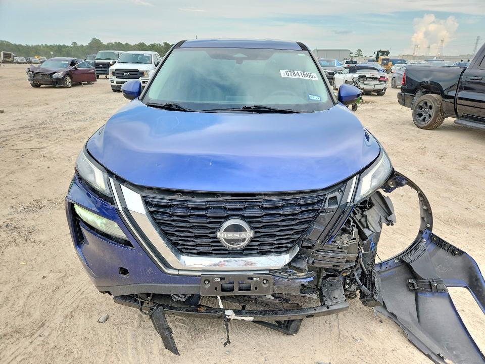 2022 Nissan Rogue მანქანა იყიდება აუქციონზე, vin: 5N1BT3BA1NC677857, აუქციონის ნომერი: 67841666