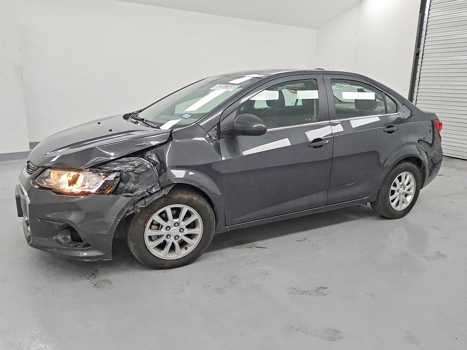 68327346 :رقم المزاد ، 1G1JD5SB4L4142121 vin ، 2020 Chevrolet Sonic مزاد بيع