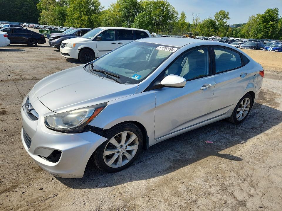 2012 Hyundai Accent მანქანა იყიდება აუქციონზე, vin: KMHCU4AE7CU227763, აუქციონის ნომერი: 68097196
