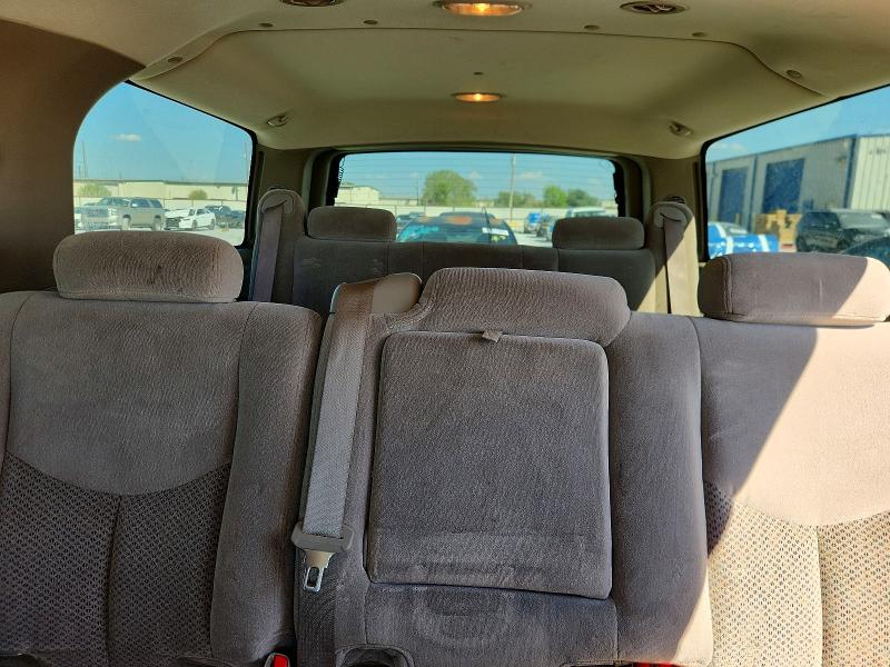 69804866 :رقم المزاد ، 1GNEC16Z25J203733 vin ، 2005 Chevrolet Suburban مزاد بيع