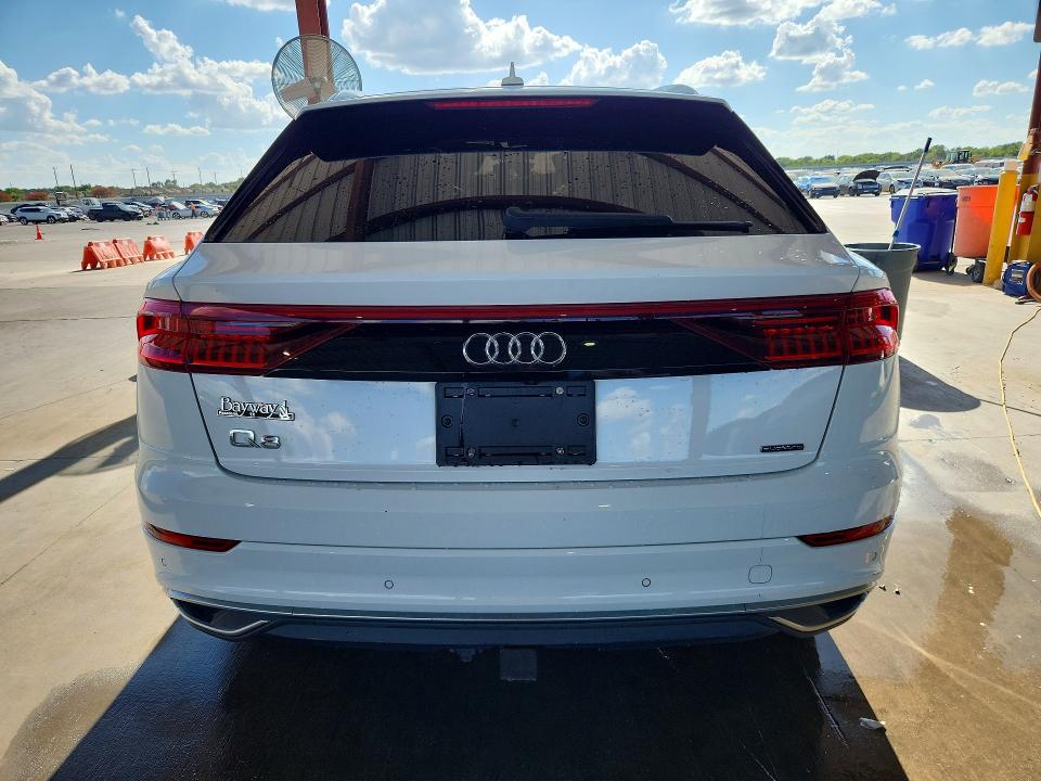 68361806 :رقم المزاد ، WA1BVAF12KD038755 vin ، 2019 Audi Q8 مزاد بيع