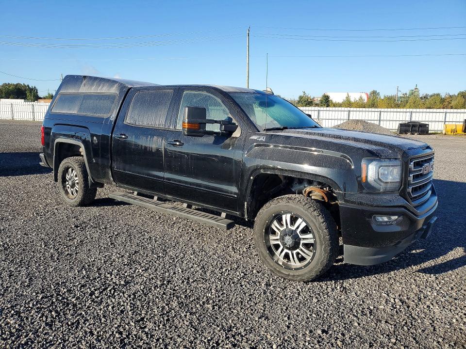 69098676 :رقم المزاد ، 3GTU2MEC5JG427936 vin ، 2018 Gmc Sierra مزاد بيع