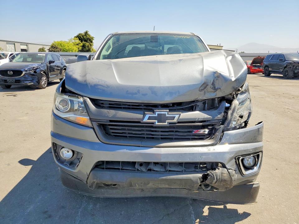 67655926 :رقم المزاد ، 1GCGSDEN8J1117289 vin ، 2018 Chevrolet Colorado مزاد بيع