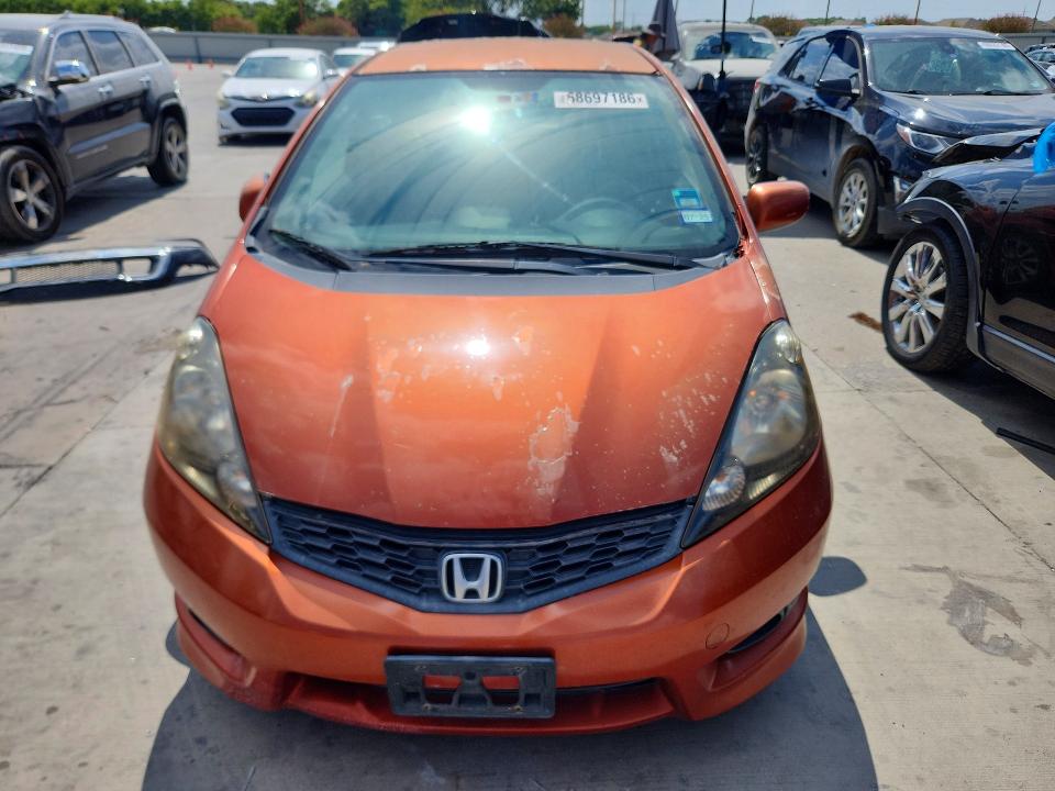 68697186 :رقم المزاد ، JHMGE8H53CC012806 vin ، 2012 Honda Fit مزاد بيع