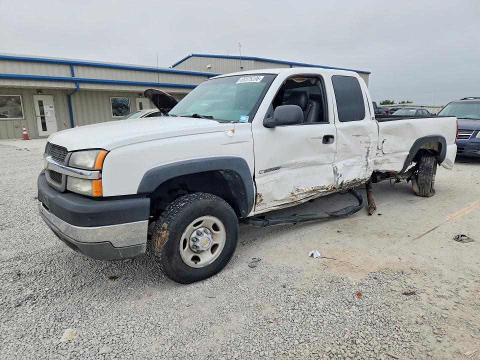 69575236 :رقم المزاد ، 1GCHC29U73E218505 vin ، 2003 Chevrolet Silverado مزاد بيع