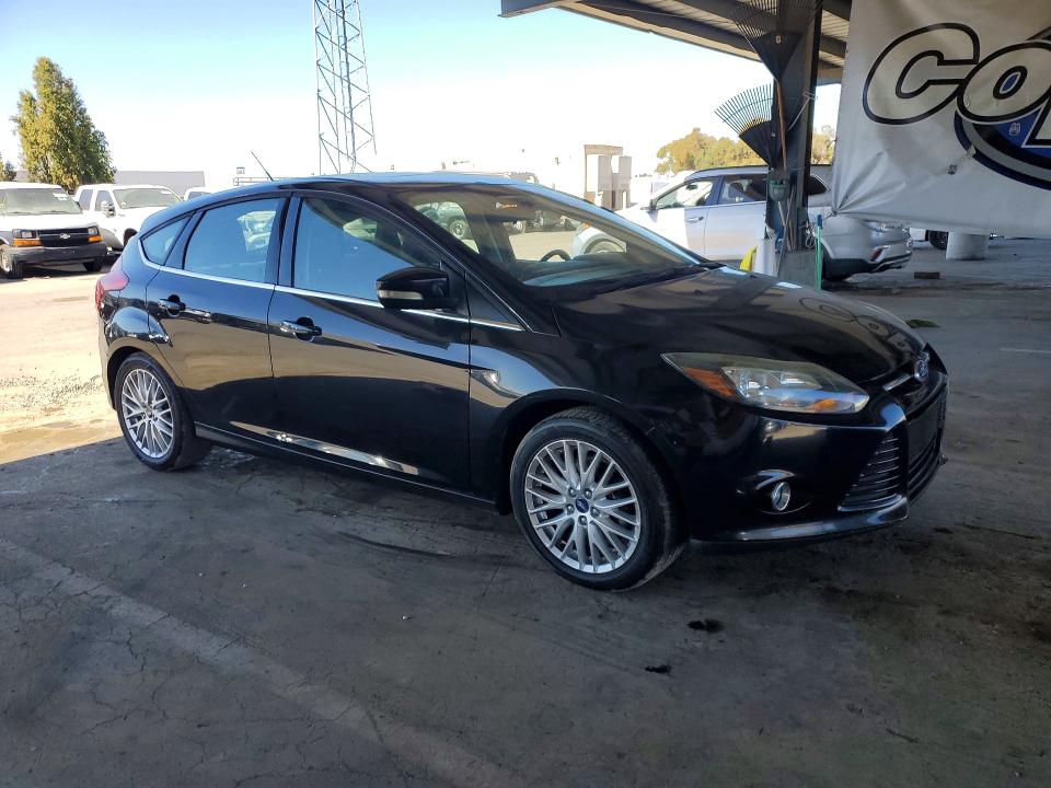 2013 Ford Focus მანქანა იყიდება აუქციონზე, vin: 1FADP3N20DL382596, აუქციონის ნომერი: 71055386