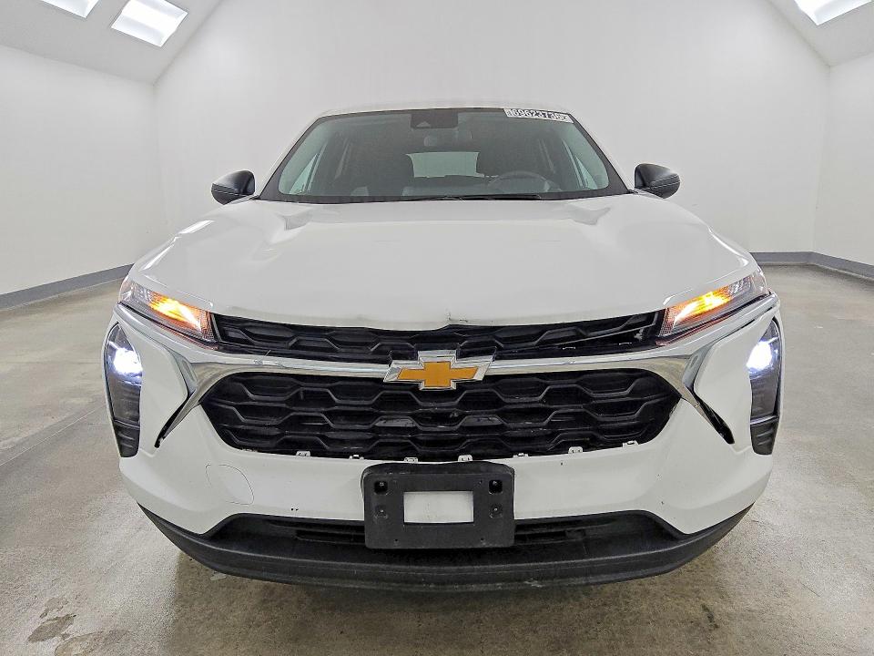 Продажа на аукционе авто 2025 Chevrolet Trax, vin: KL77LFEP8SC238143, номер лота: 69623736