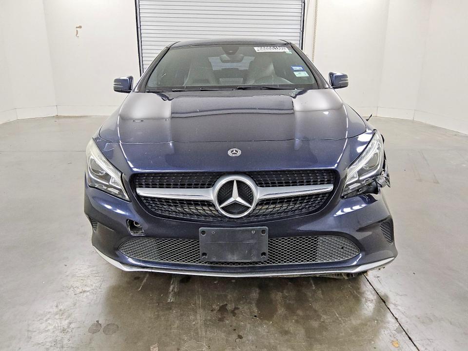 66055186 :رقم المزاد ، WDDSJ4EB6JN576869 vin ، 2018 Mercedes-benz Cla مزاد بيع