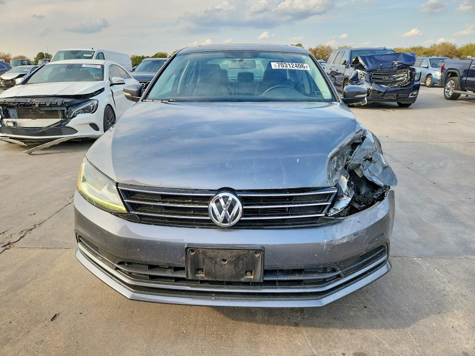 Aukcja sprzedaży 2017 Volkswagen Jetta, vin: 3VWDB7AJ2HM380864, numer aukcji: 70312406