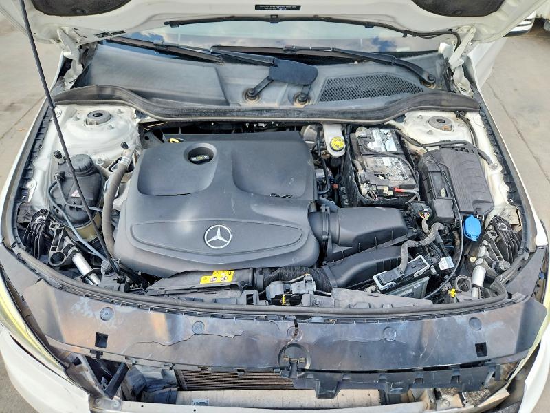 70296596 :رقم المزاد ، WDDSJ4EB1JN637772 vin ، 2018 Mercedes-benz Cla مزاد بيع