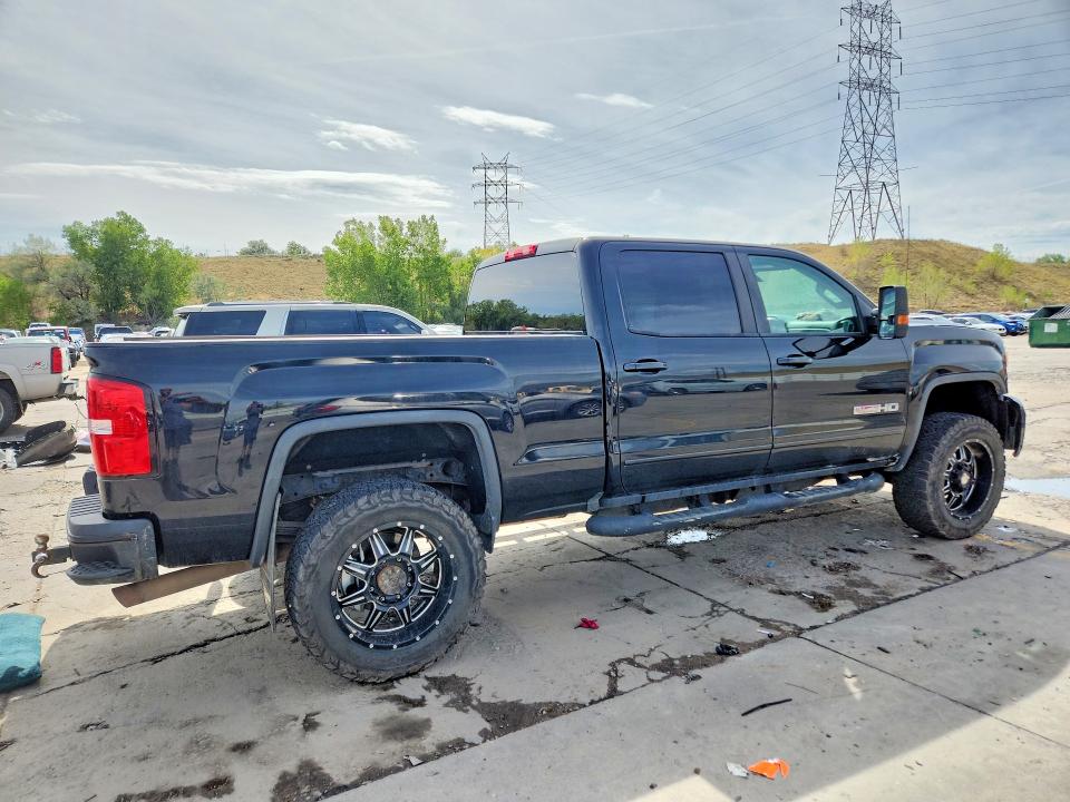 68383836 :رقم المزاد ، 1GT12TEG2JF193045 vin ، 2018 Gmc Sierra مزاد بيع