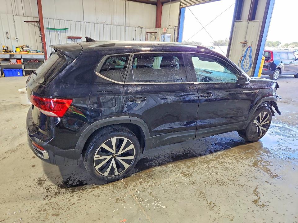 Продажа на аукционе авто 2024 Volkswagen Taos, vin: 3VVSX7B27RM067833, номер лота: 67689466